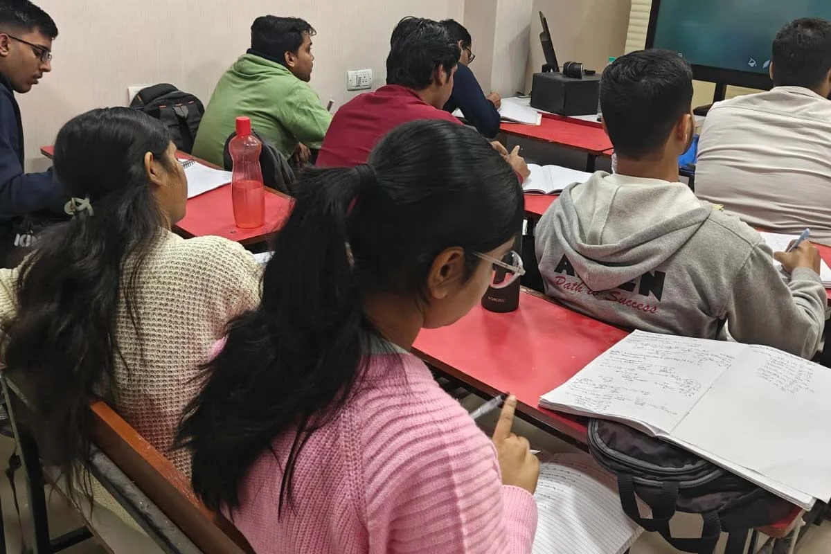 One Year Regular Classroom Program for NEET